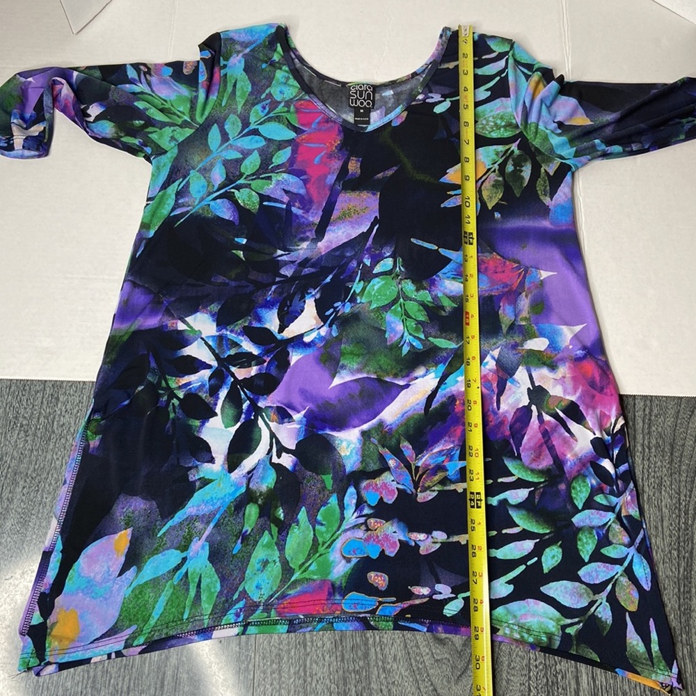 Clara Sun Woo, Abstract Floral Side Slit 3/4 Sleeve Tunic, Medium - Picture 13 of 13